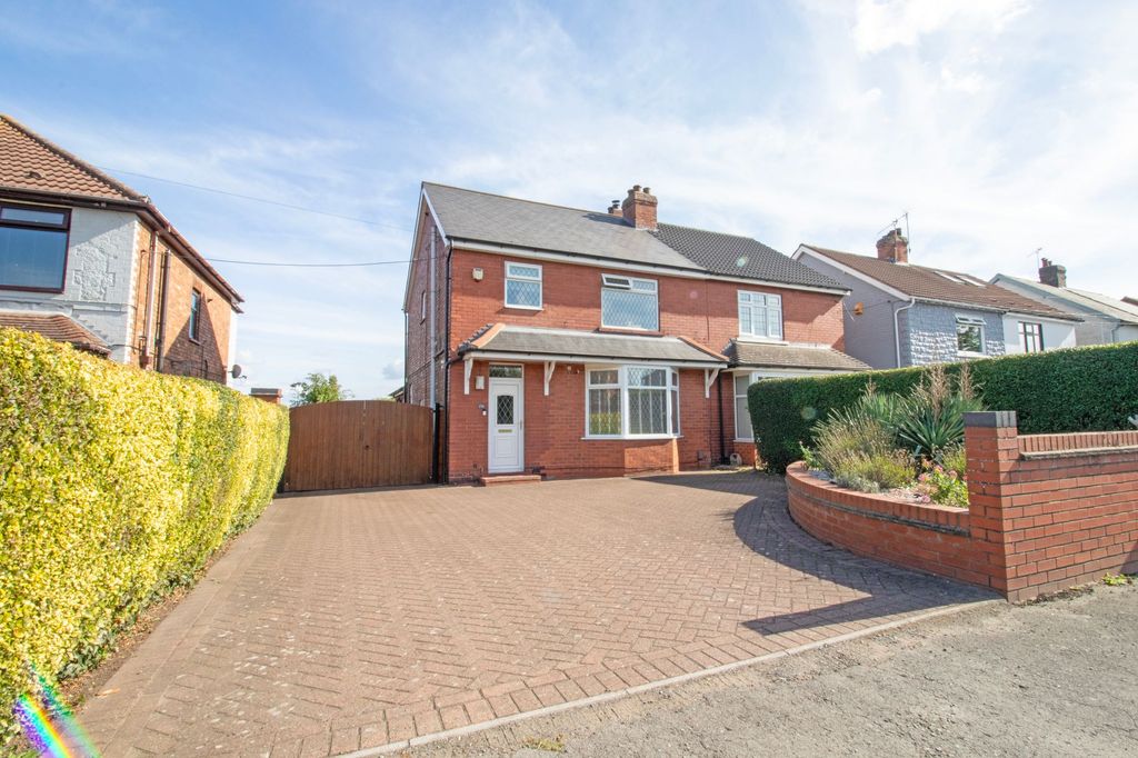 Property photo 1 of 29