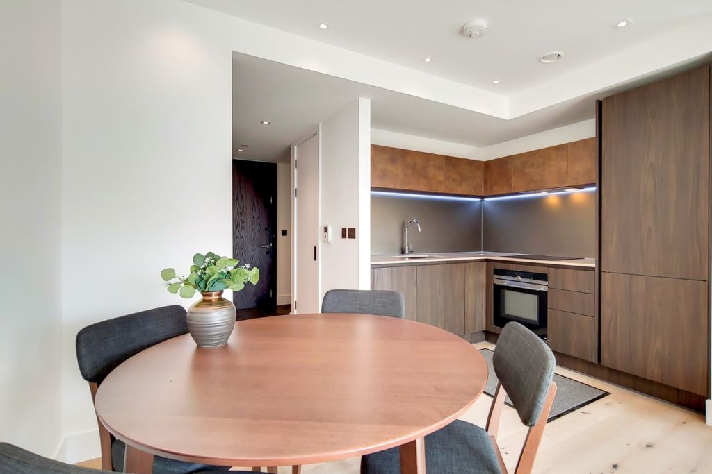 Property photo 3 of 10 1_Studio-1