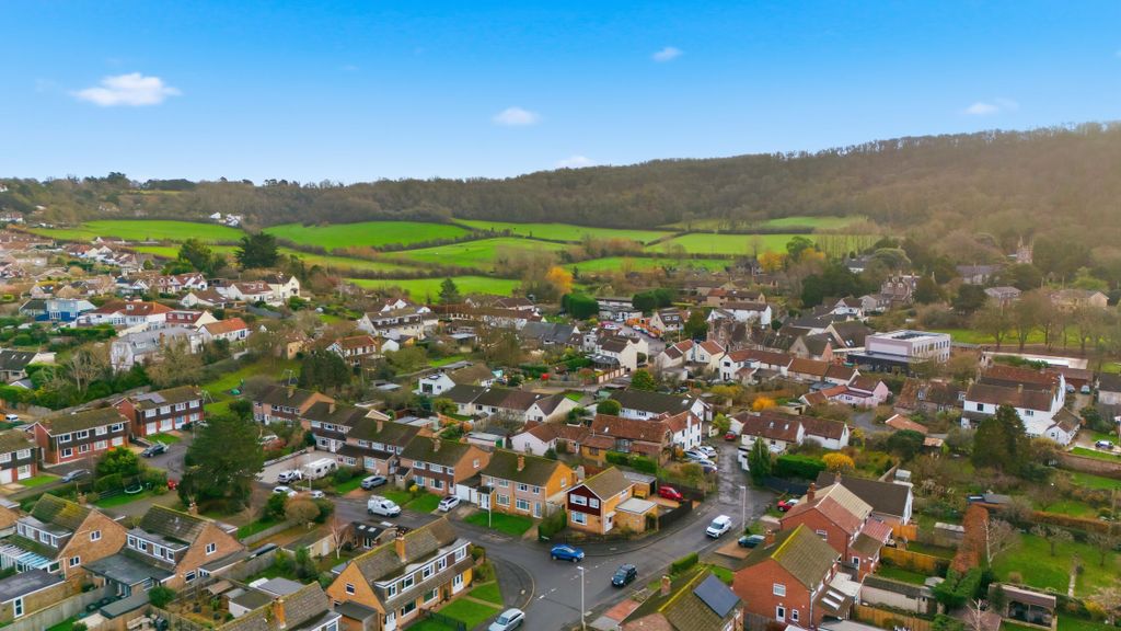 Property photo 2 of 39