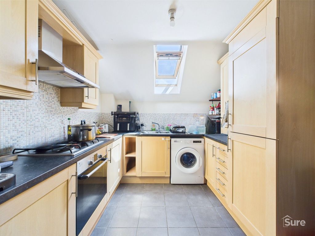 Property photo 2 of 8