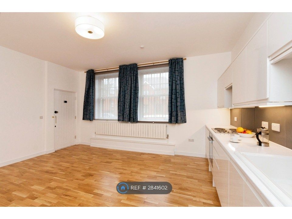 Property photo 3 of 9 Living Room