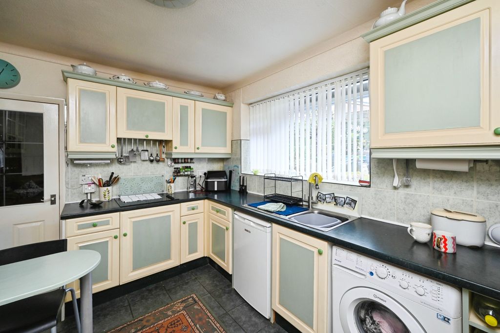 Property photo 2 of 15