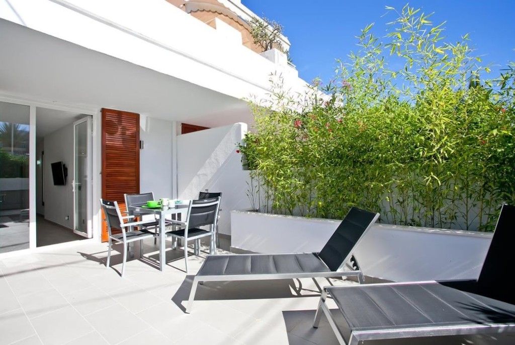 Property photo 1 of 17 Terrace (1)