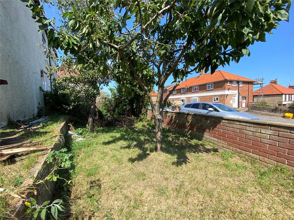 Property photo 2 of 14 Picture No. 05