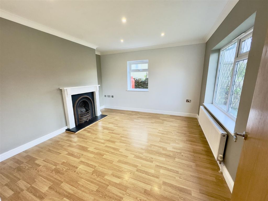 Property photo 3 of 18 Img_2739.Jpeg