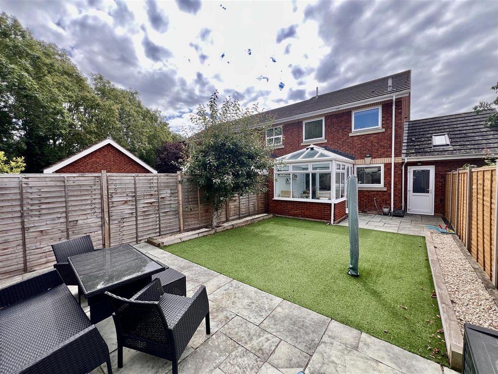 Property photo 2 of 19