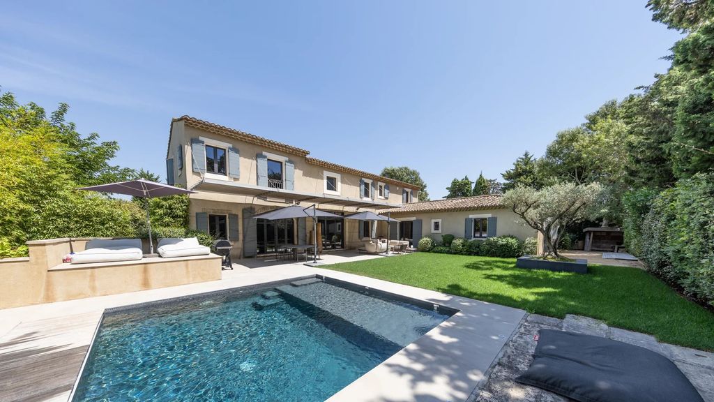 Property photo 2 of 24