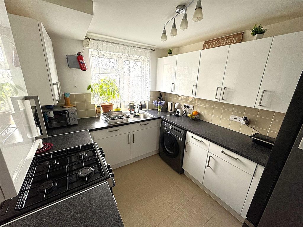 Property photo 3 of 20 Thumbnail_Image5.Jpg