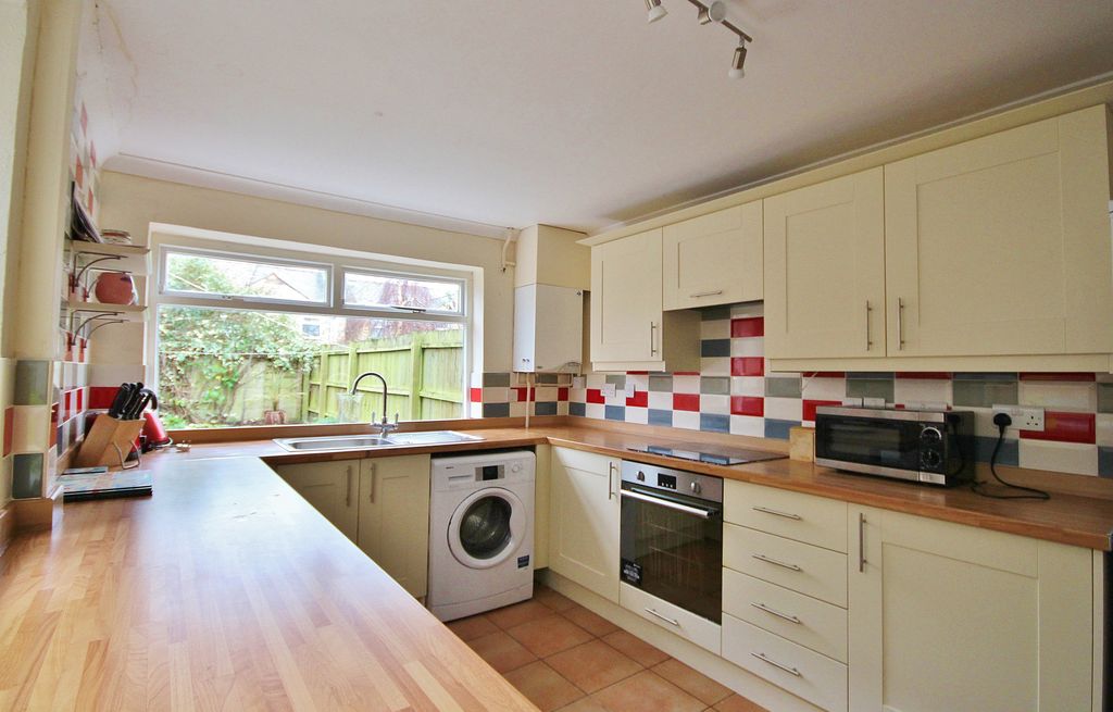 Property photo 2 of 8