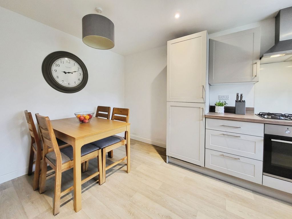 Property photo 3 of 18 Kitchen Diner