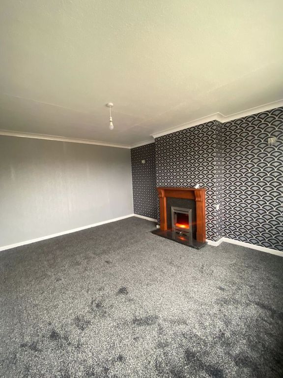 Property photo 2 of 8 Photo 2