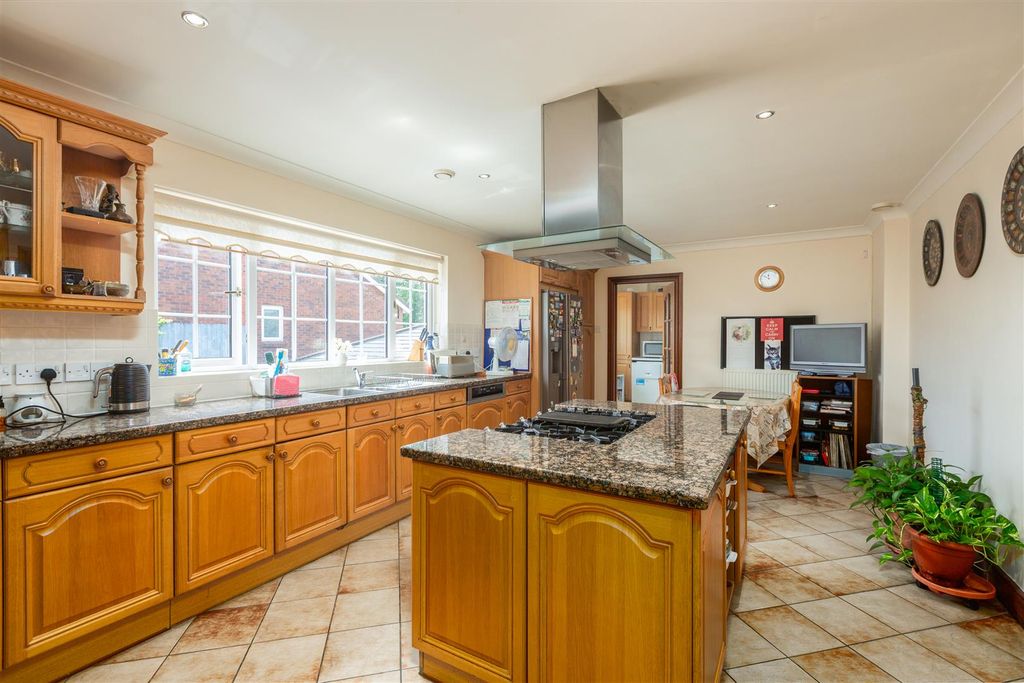 Property photo 3 of 35 Cz0A3807-Edit.Jpg