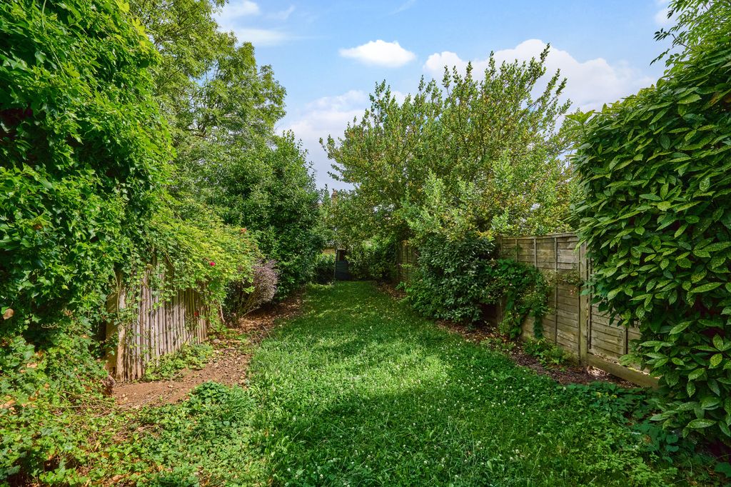 Property photo 3 of 10 Photo