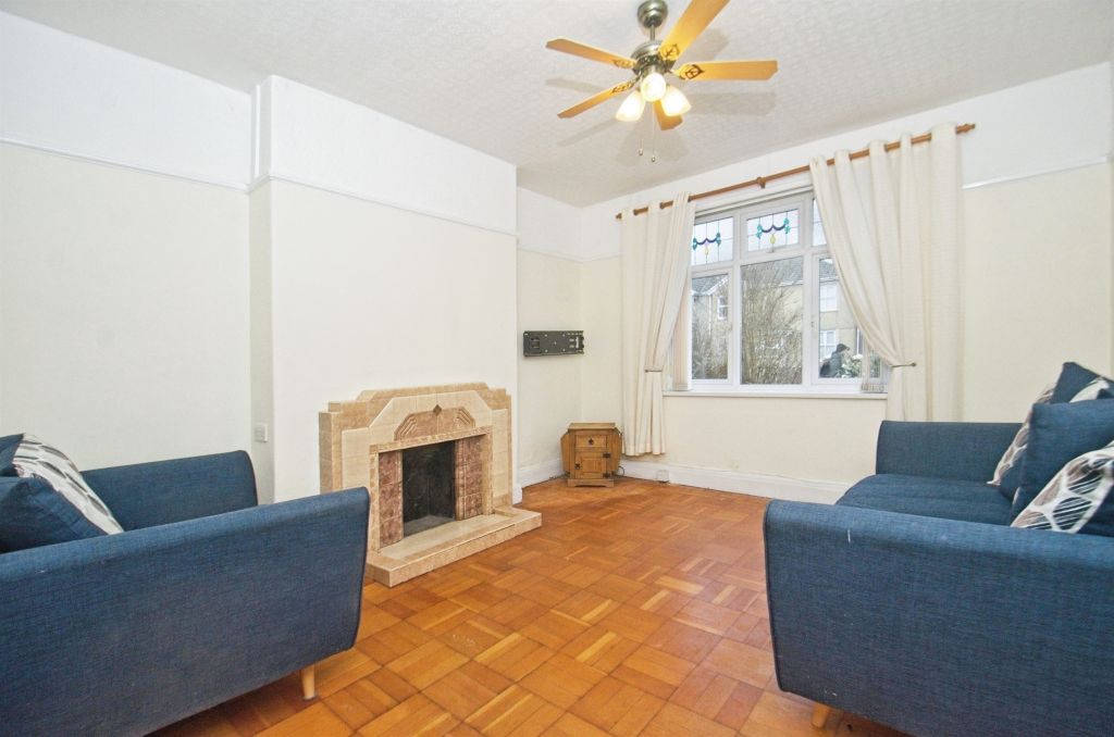 Property photo 3 of 20