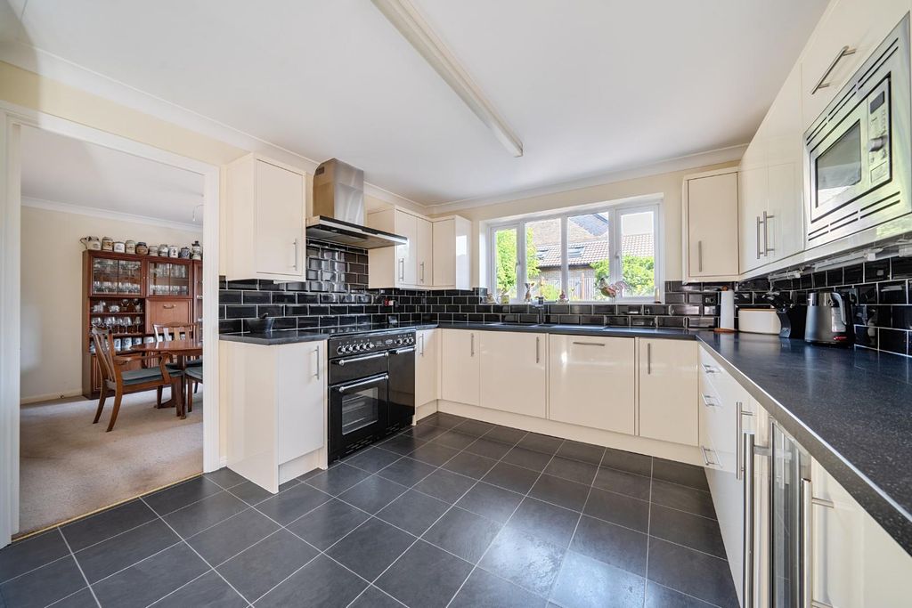 Property photo 3 of 21 1-6A5A82B73A567-1495667 (14)-1.Jpg