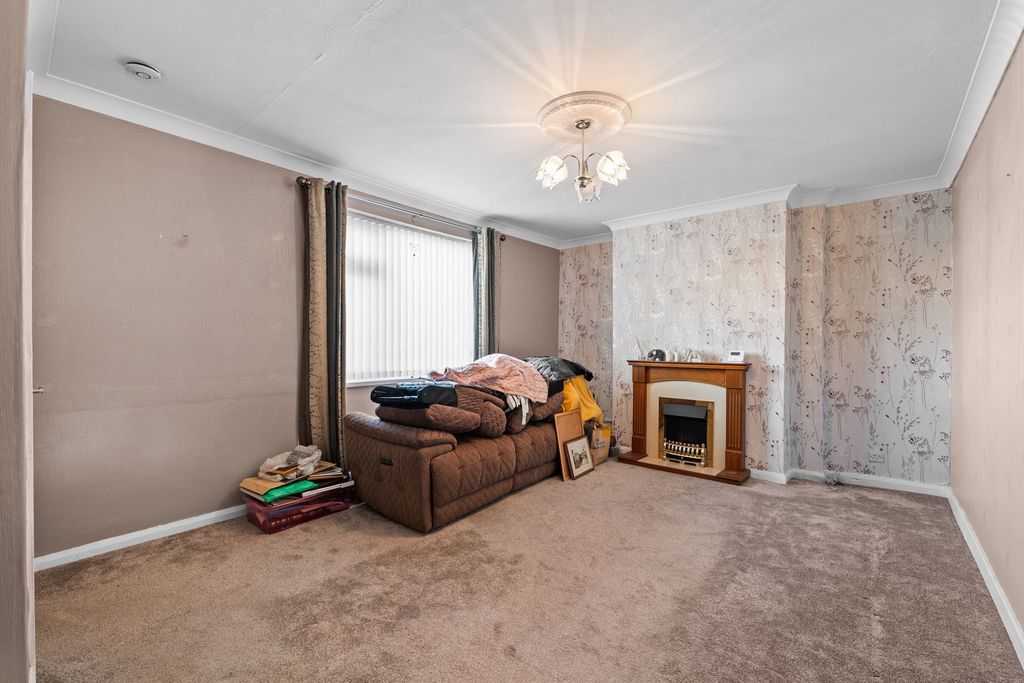 Property photo 3 of 25