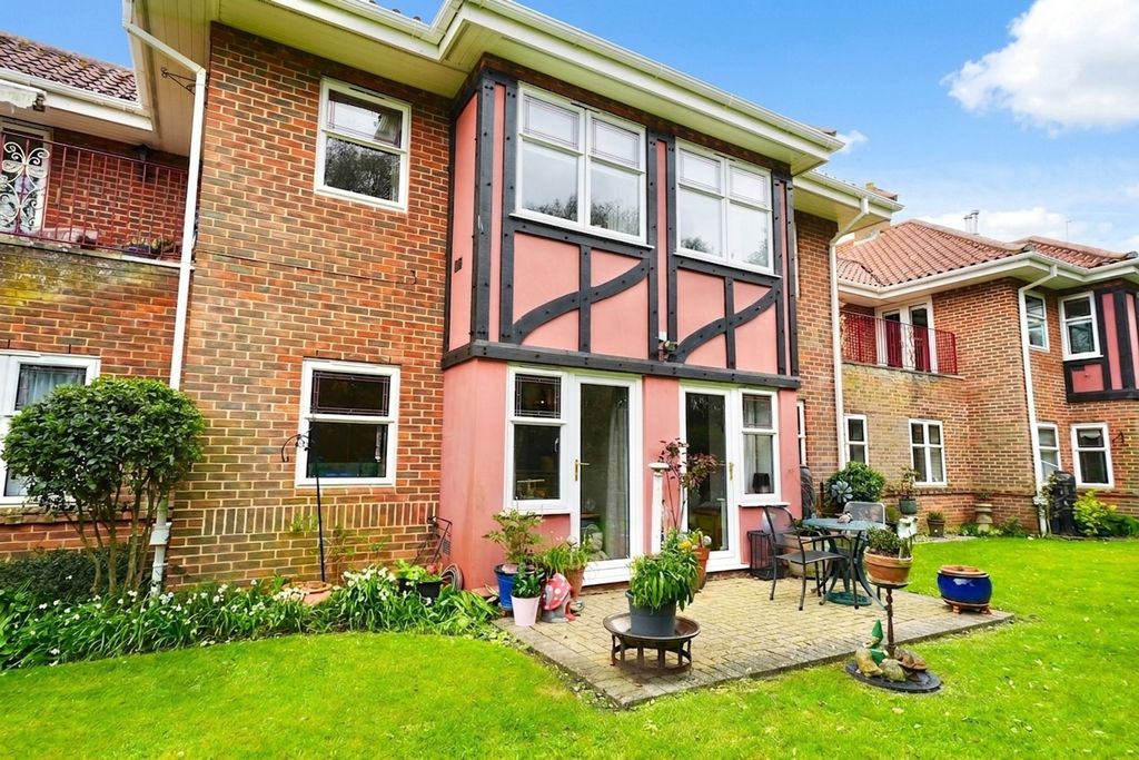 Additional image 21 of 2 bed flat for saleSutherland Court Gardens, Cromer NR27