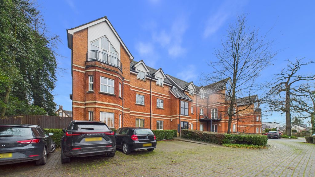 Property photo 2 of 15 4820274