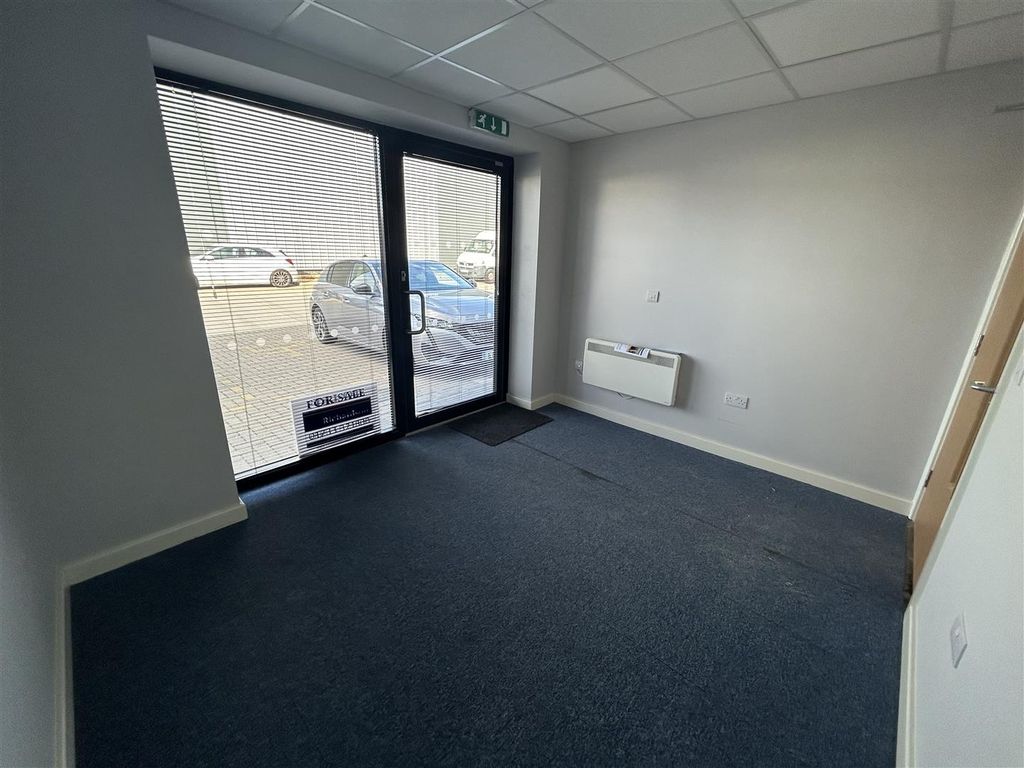 Property photo 3 of 8 Img_9010.Jpg