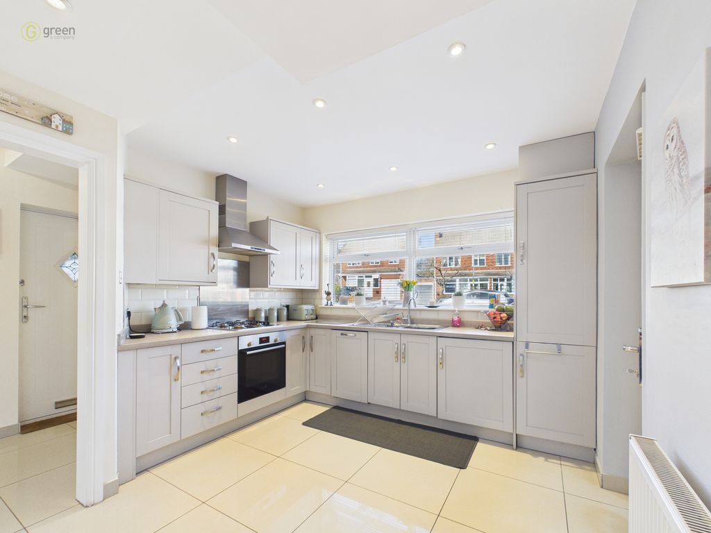 Property photo 2 of 18 Cam03830G0Pr0287Still026