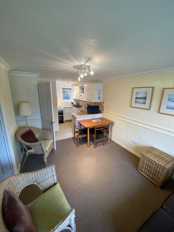 Property photo 2 of 12 Picture No. 02