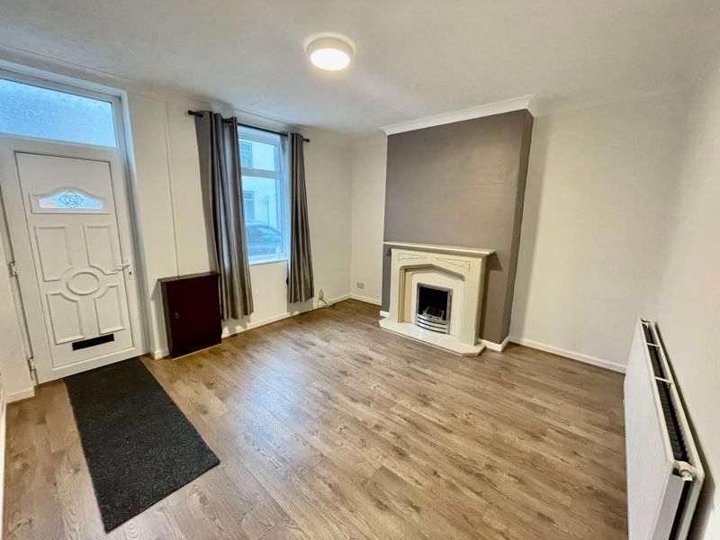 Property photo 1 of 10 4200093
