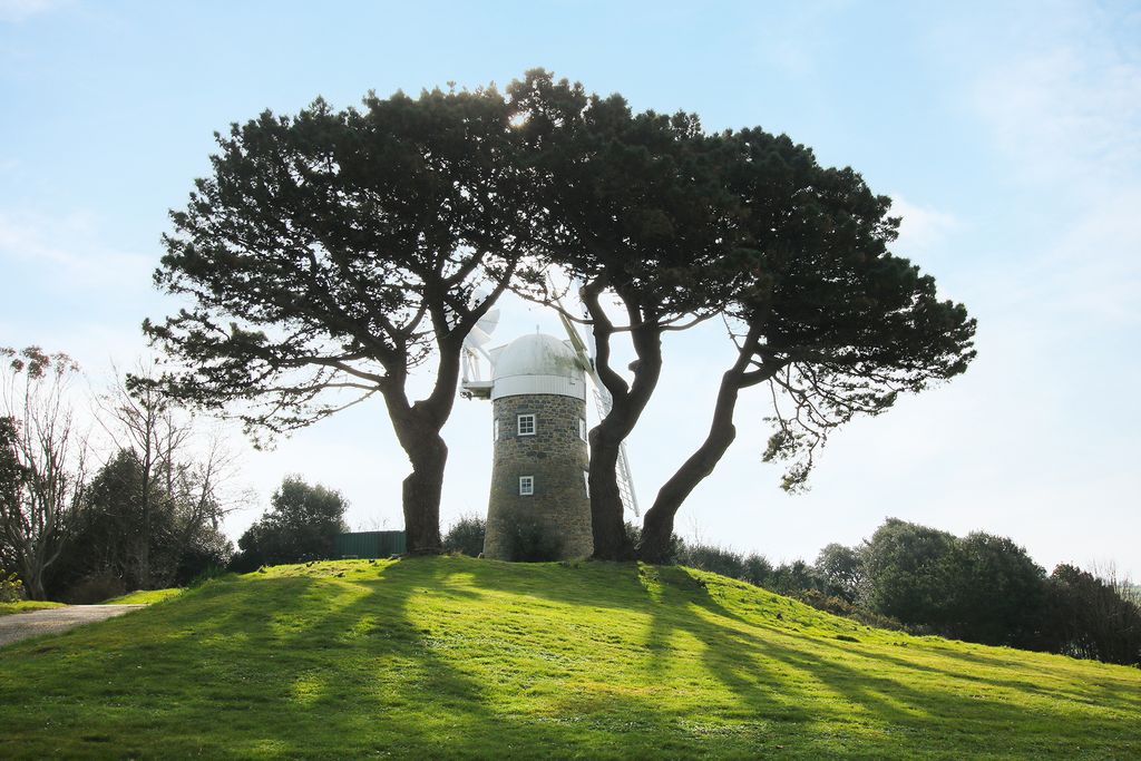 Property photo 3 of 32 Photo 2