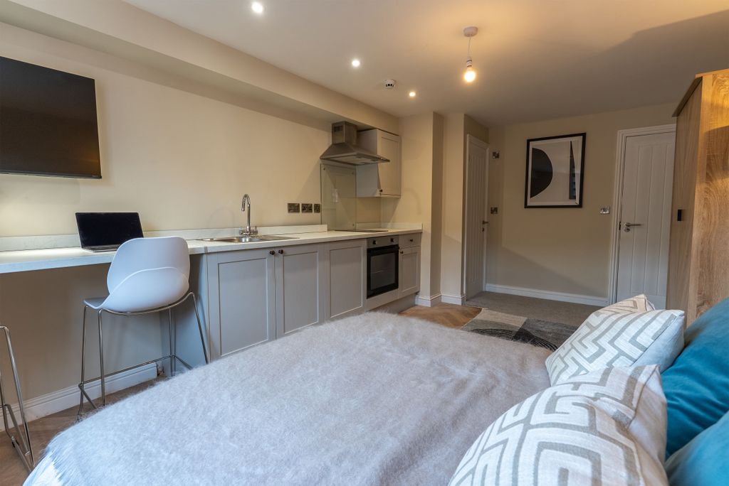 Property photo 1 of 3