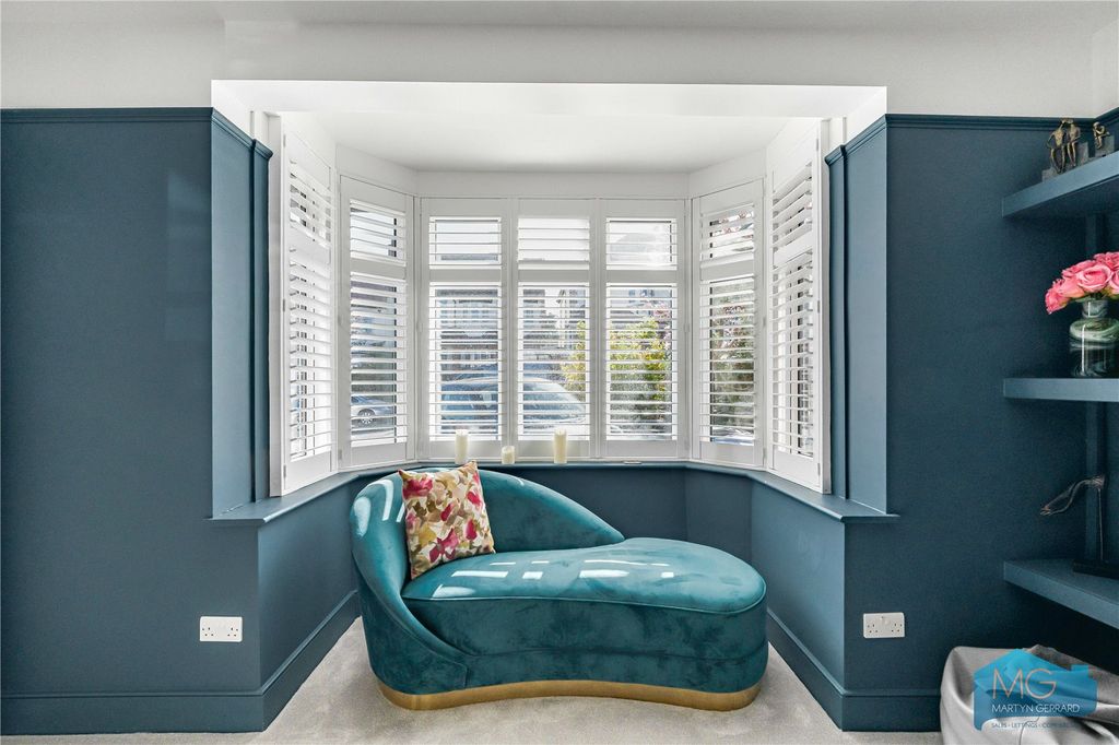 Property photo 3 of 41 Picture No. 06