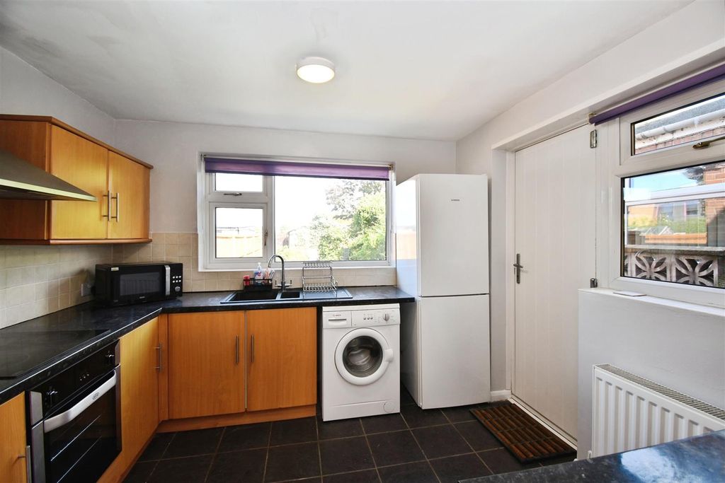 Property photo 3 of 15 86c3B22E-U 20 2811 29.Jpg