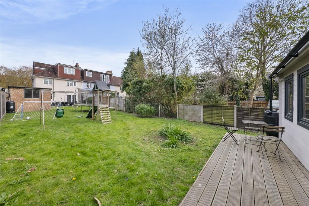 Property photo 3 of 19