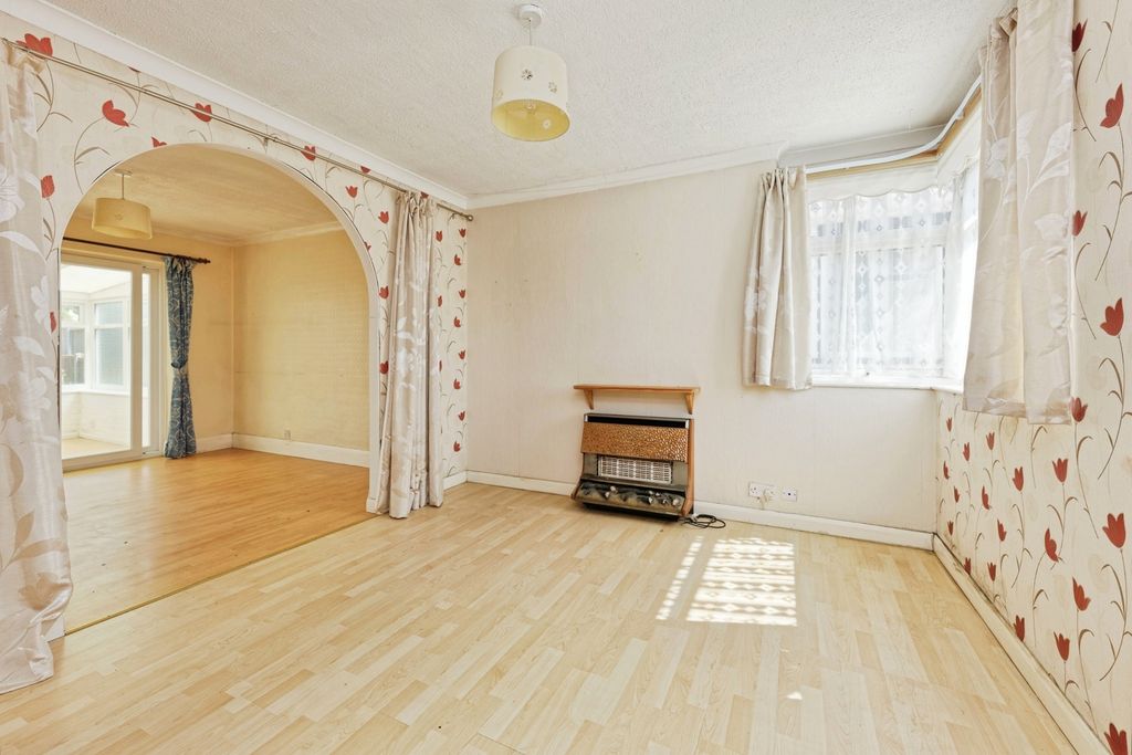Property photo 2 of 18 Pbox-Img.Jpg