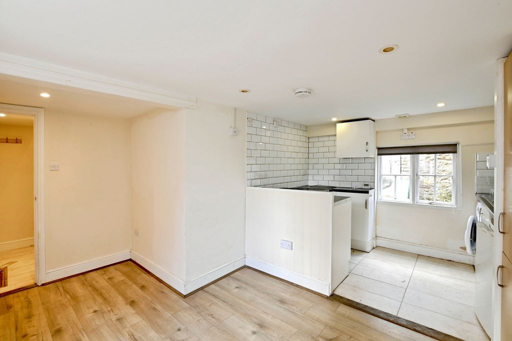 Property photo 2 of 15 Pbox-Img.Jpg