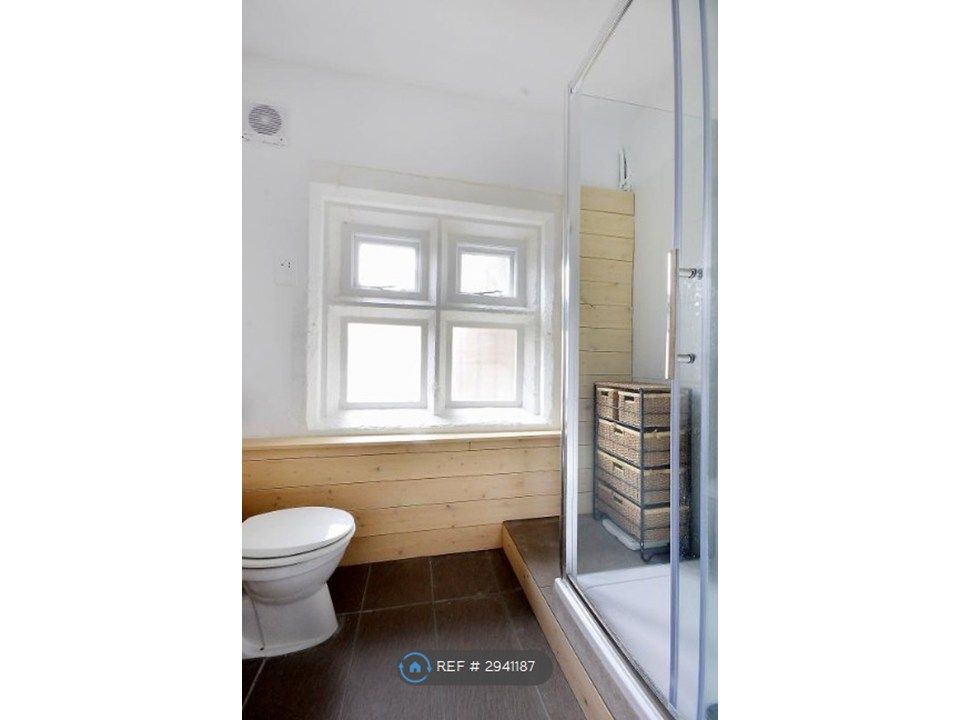 Property photo 3 of 5 Bathroom