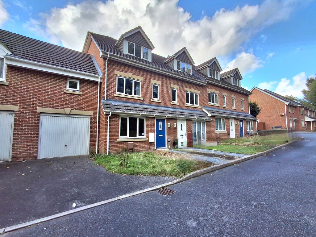 Property photo 1 of 6 External