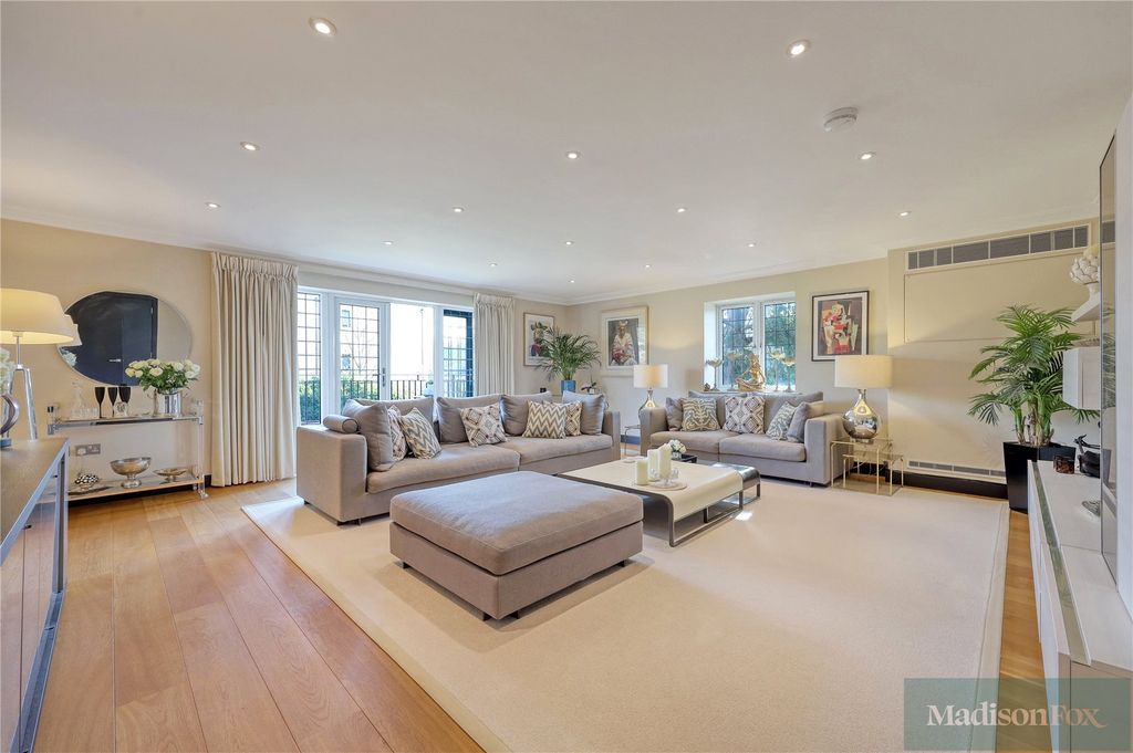 Additional image 5 of 3 bed flat for saleHigh Road, Chigwell, Essex IG7