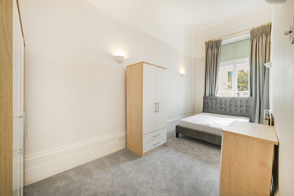 Property photo 3 of 7 Thurloe Street (3)