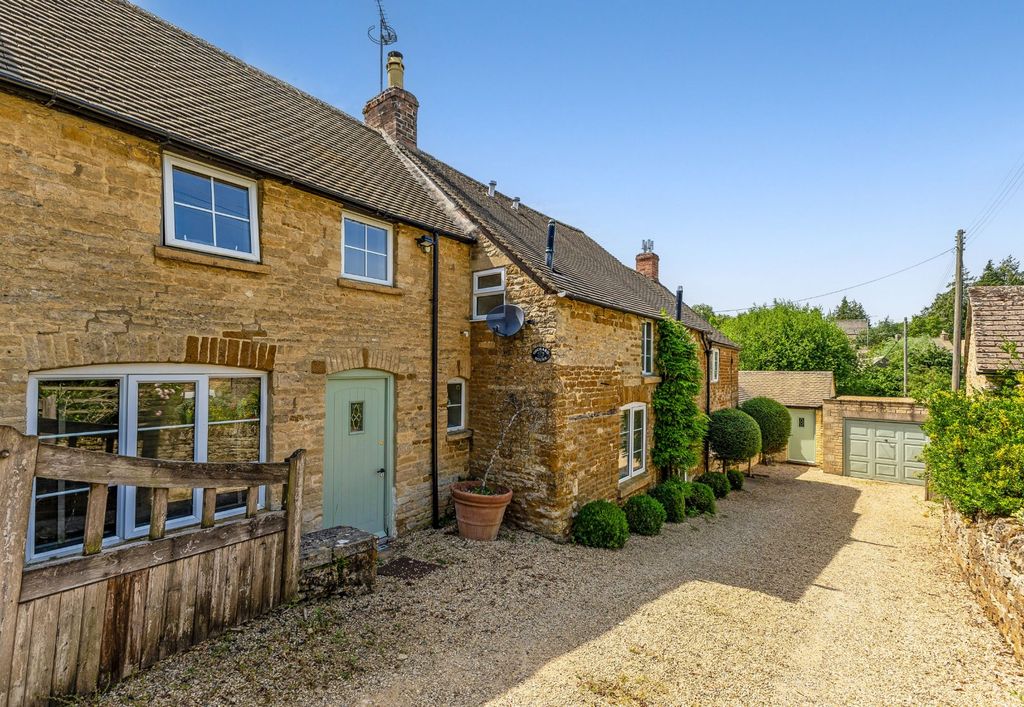Property photo 1 of 13 Orchard House