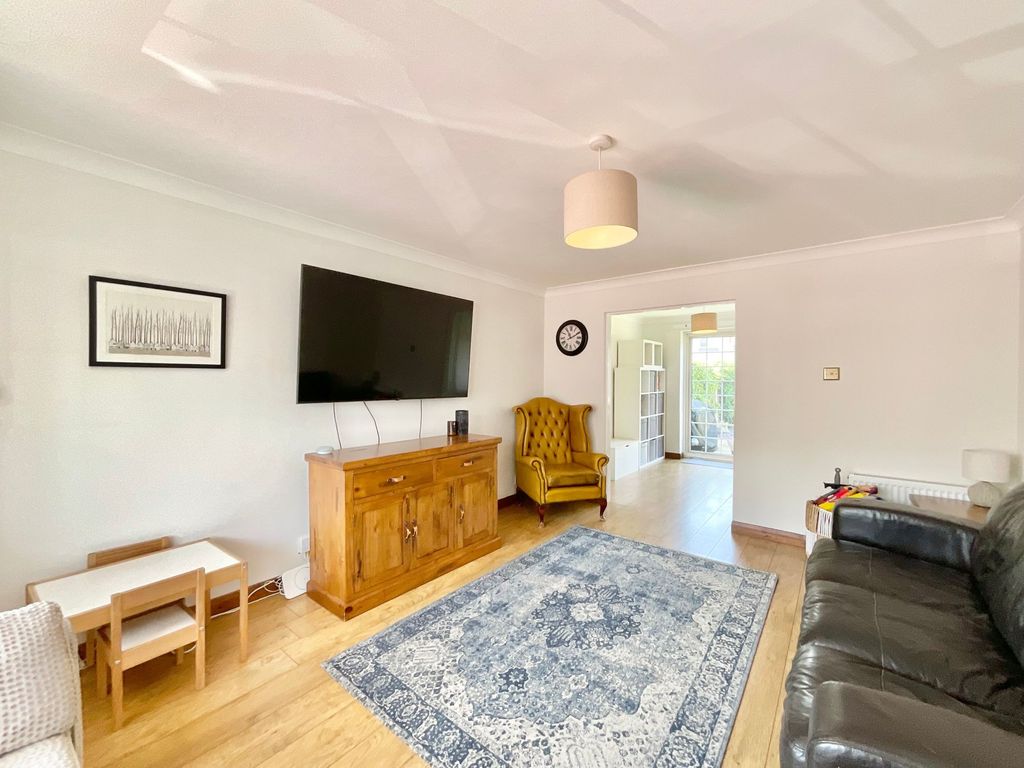 Property photo 3 of 22
