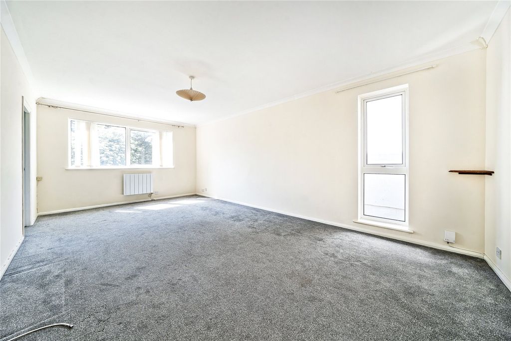 Property photo 2 of 16 Picture No. 08