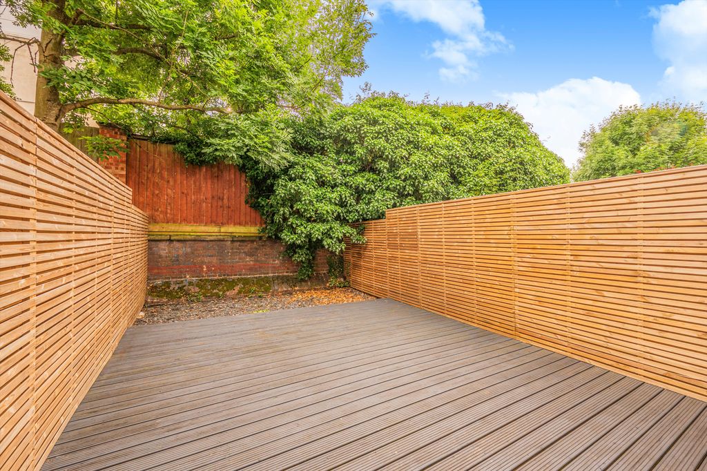 Property photo 3 of 16 Image