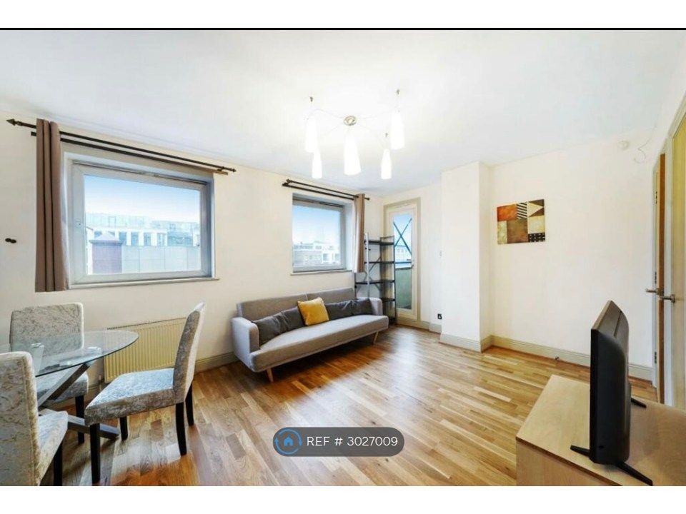 Property photo 2 of 11