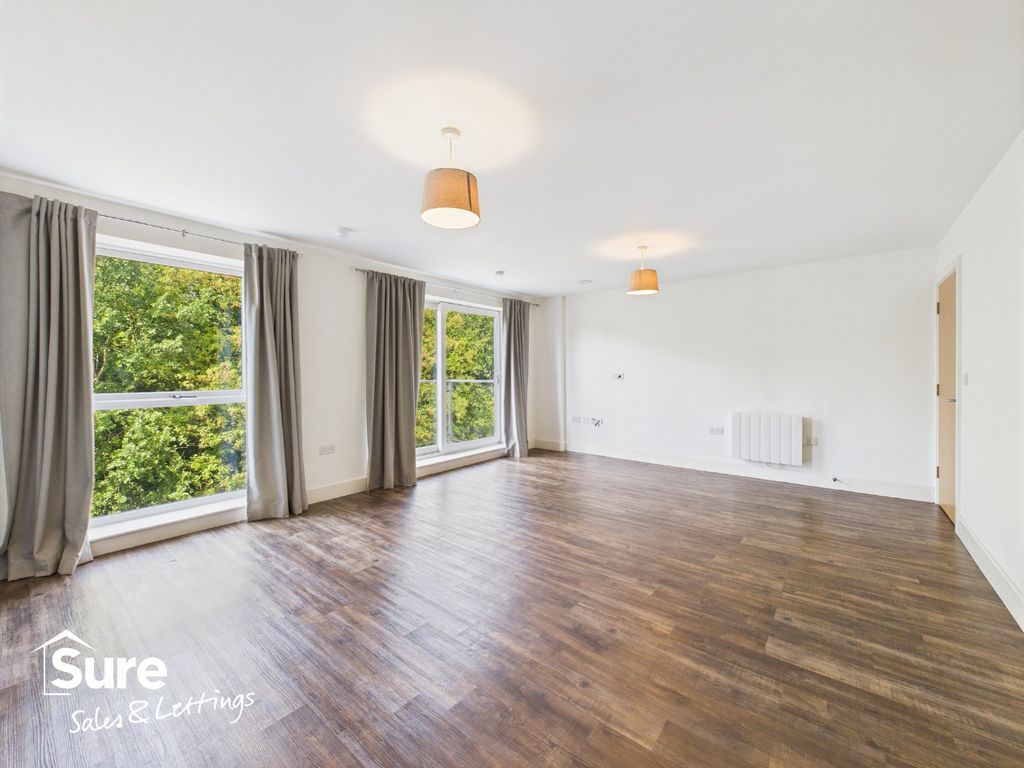 Property photo 2 of 28 4382732