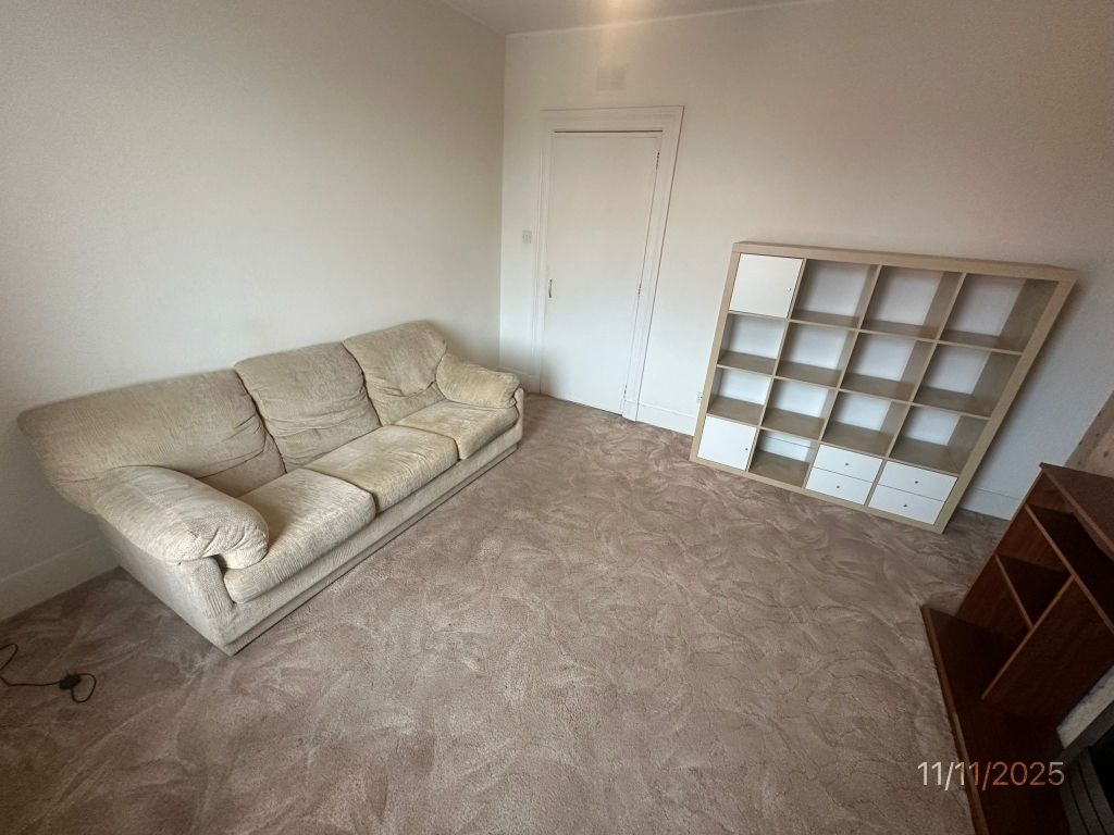 Property photo 1 of 7 Lounge