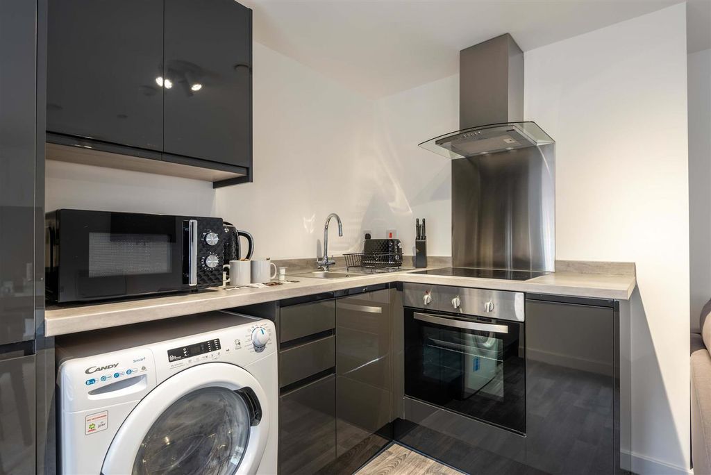 Property photo 2 of 9 Ktumrrypn8Y7Vhytseff.Jpg