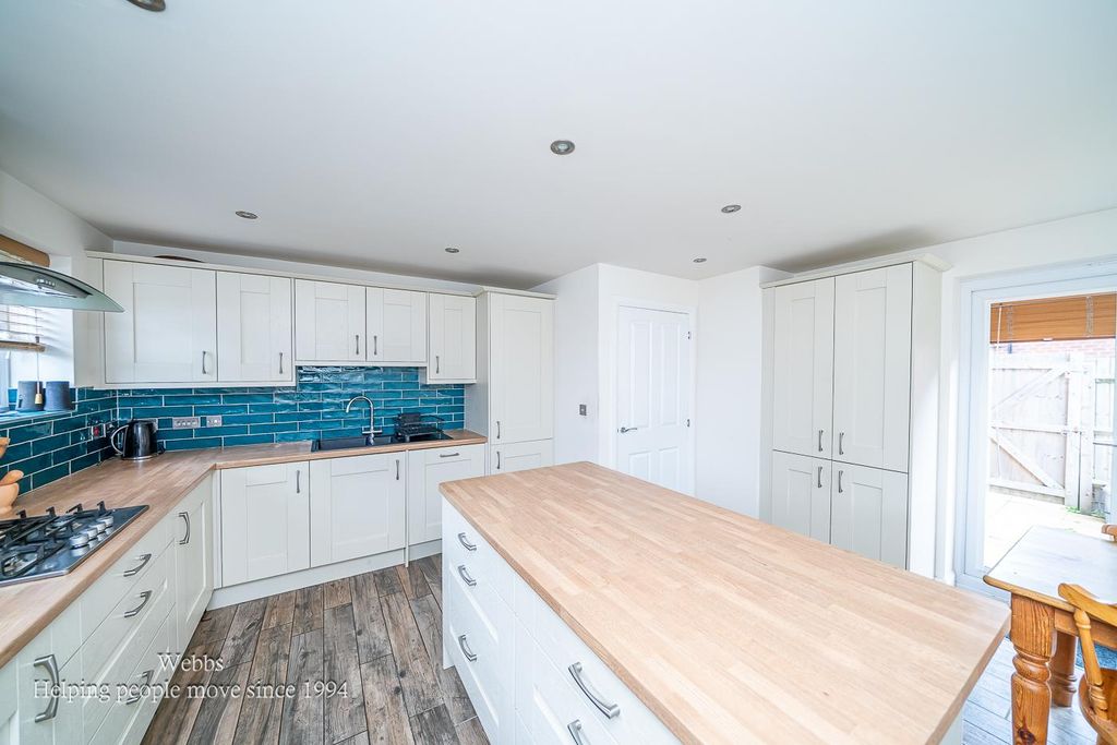 Property photo 2 of 30 Webbs-16.Jpg
