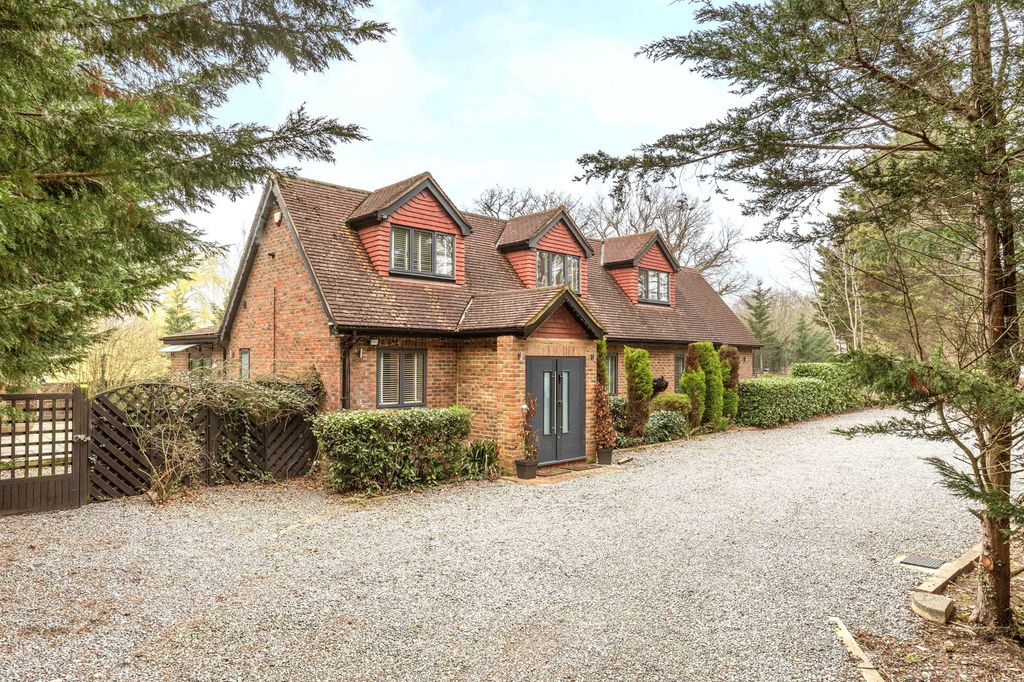 Property photo 3 of 46