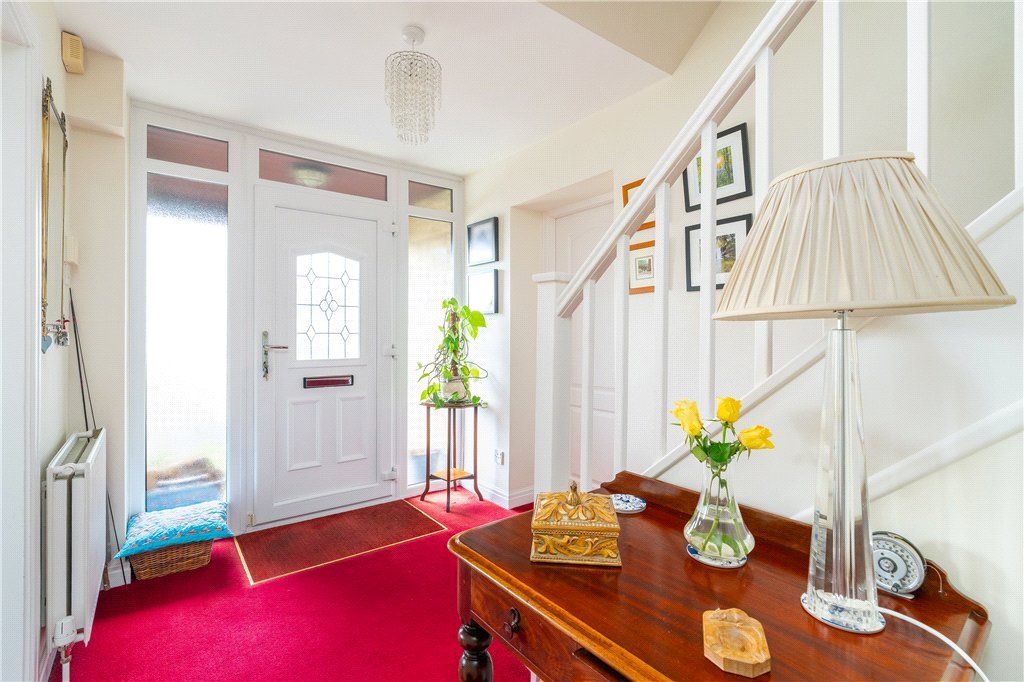 Property photo 2 of 19 Welcoming Hall