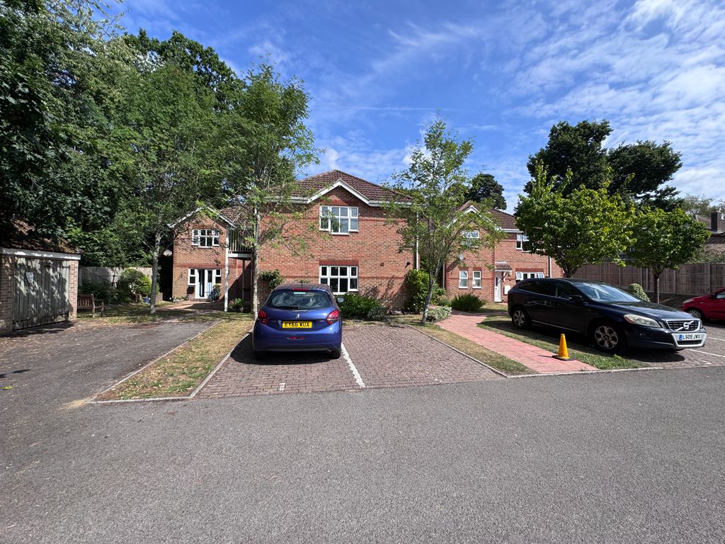 Property photo 1 of 12 Img_6094