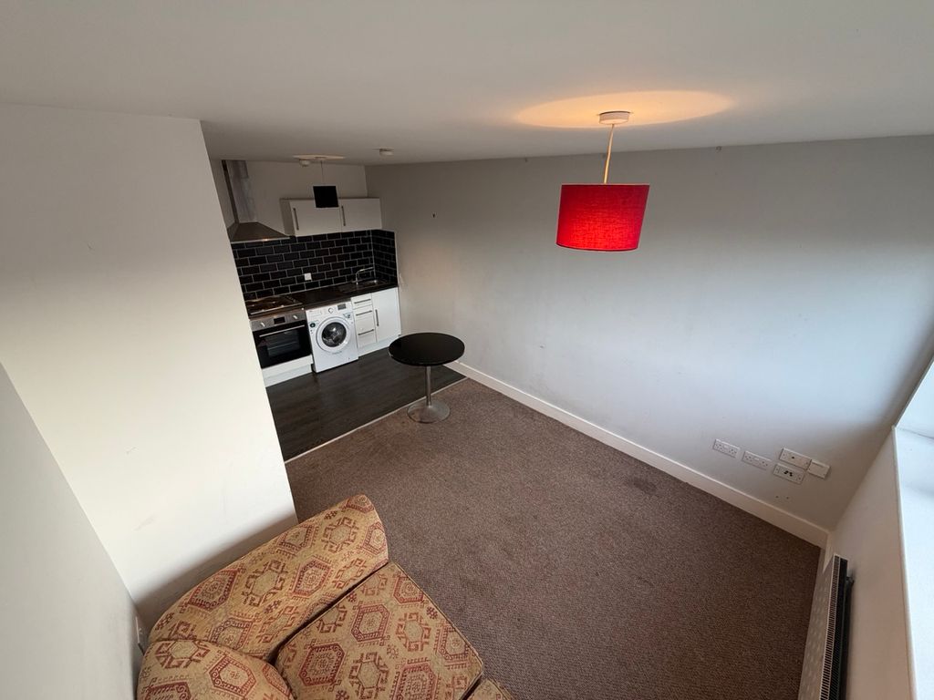 Property photo 2 of 18